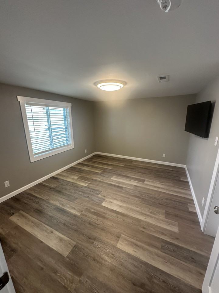 645 Hambley Blvd #2 - Photo 3 of 6
