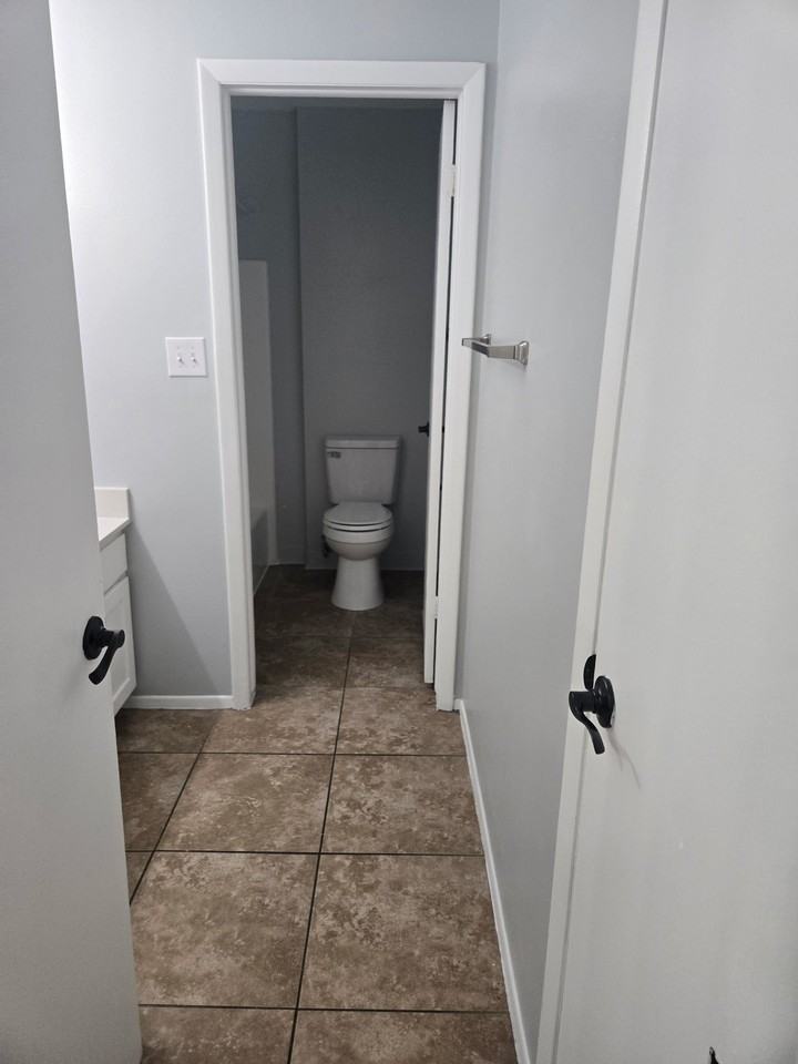 639 S Main St #663 - Photo 6 of 12