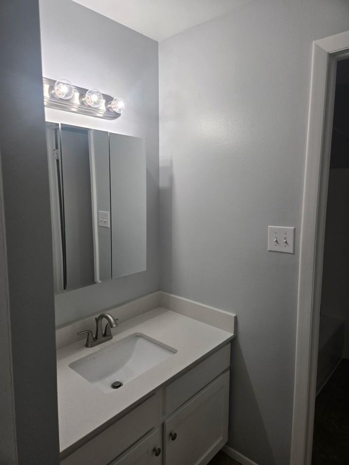 639 S Main St #663 - Photo 7 of 12