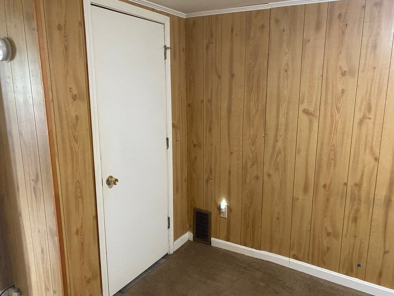 415 Bond St - Photo 5 of 7