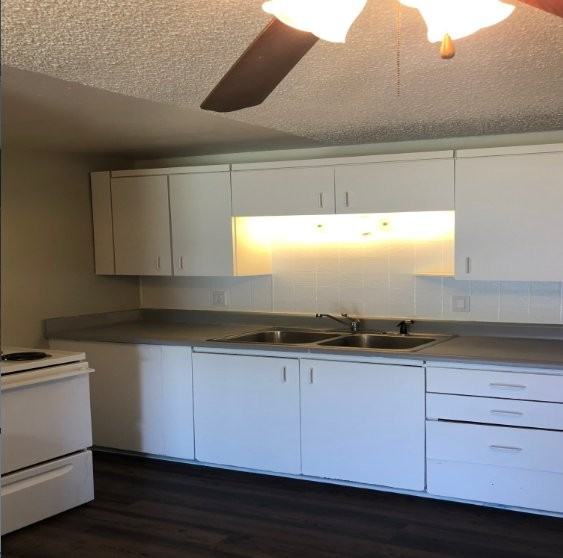 793 W Lennox St #1 - Photo 3 of 7