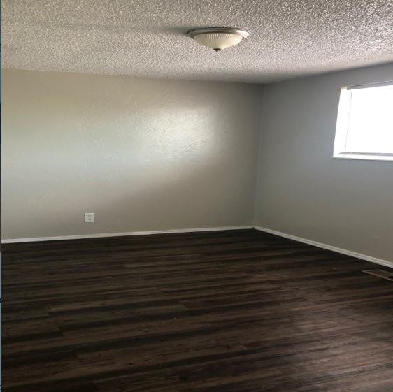 793 W Lennox St #1 - Photo 5 of 7