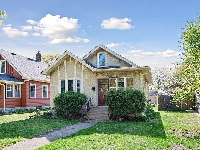 4228 42nd Ave S - Photo 2 of 20