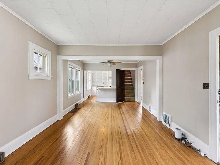4228 42nd Ave S - Photo 4 of 20