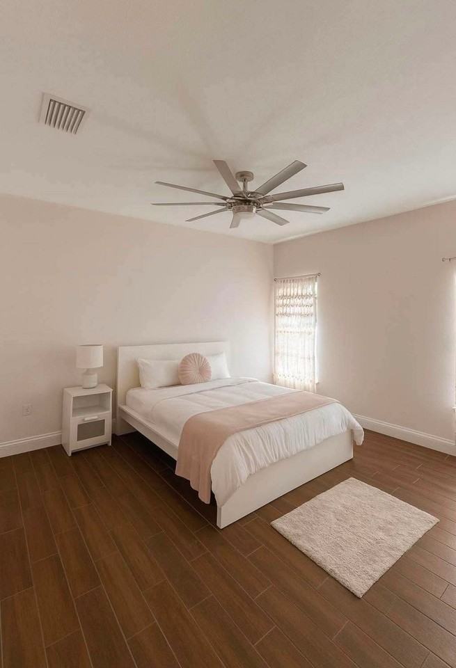 1602 Minnow Ln - Photo 2 of 5