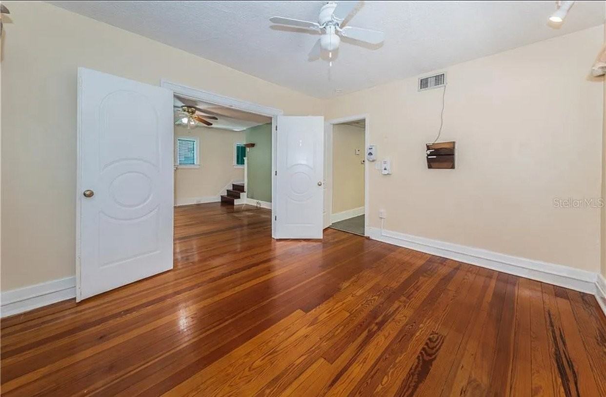 638 E Tarpon Ave - Photo 6 of 10