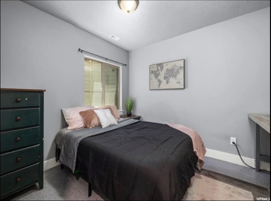 2071 Wn - Photo 2 of 12