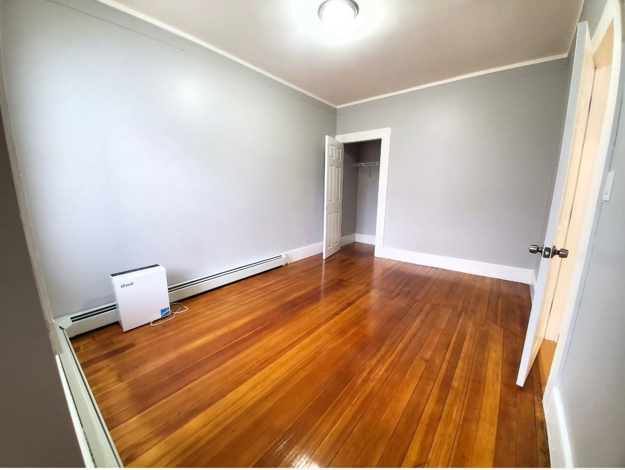 17 Bellevue Ave - Photo 3 of 6