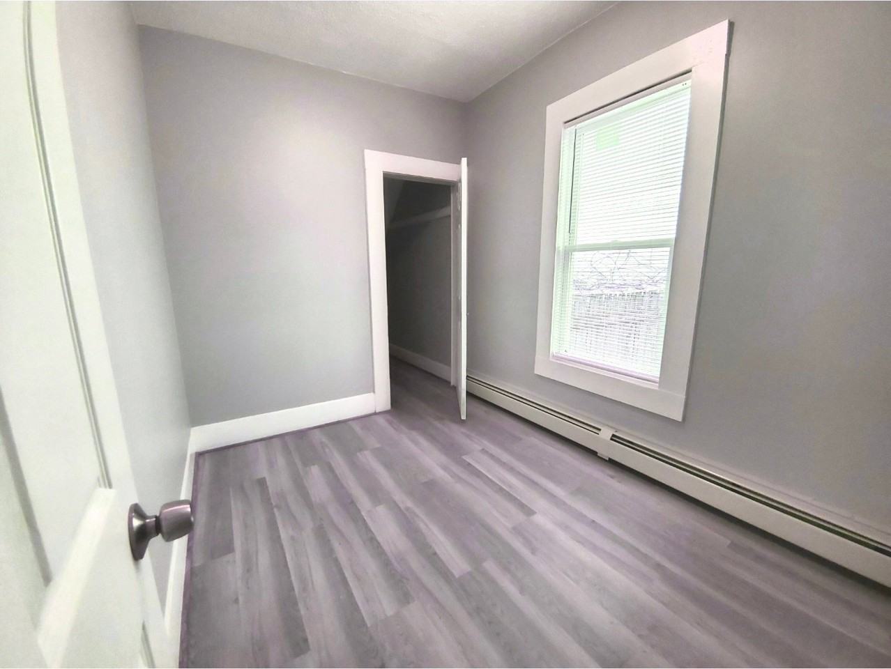 17 Bellevue Ave - Photo 4 of 6