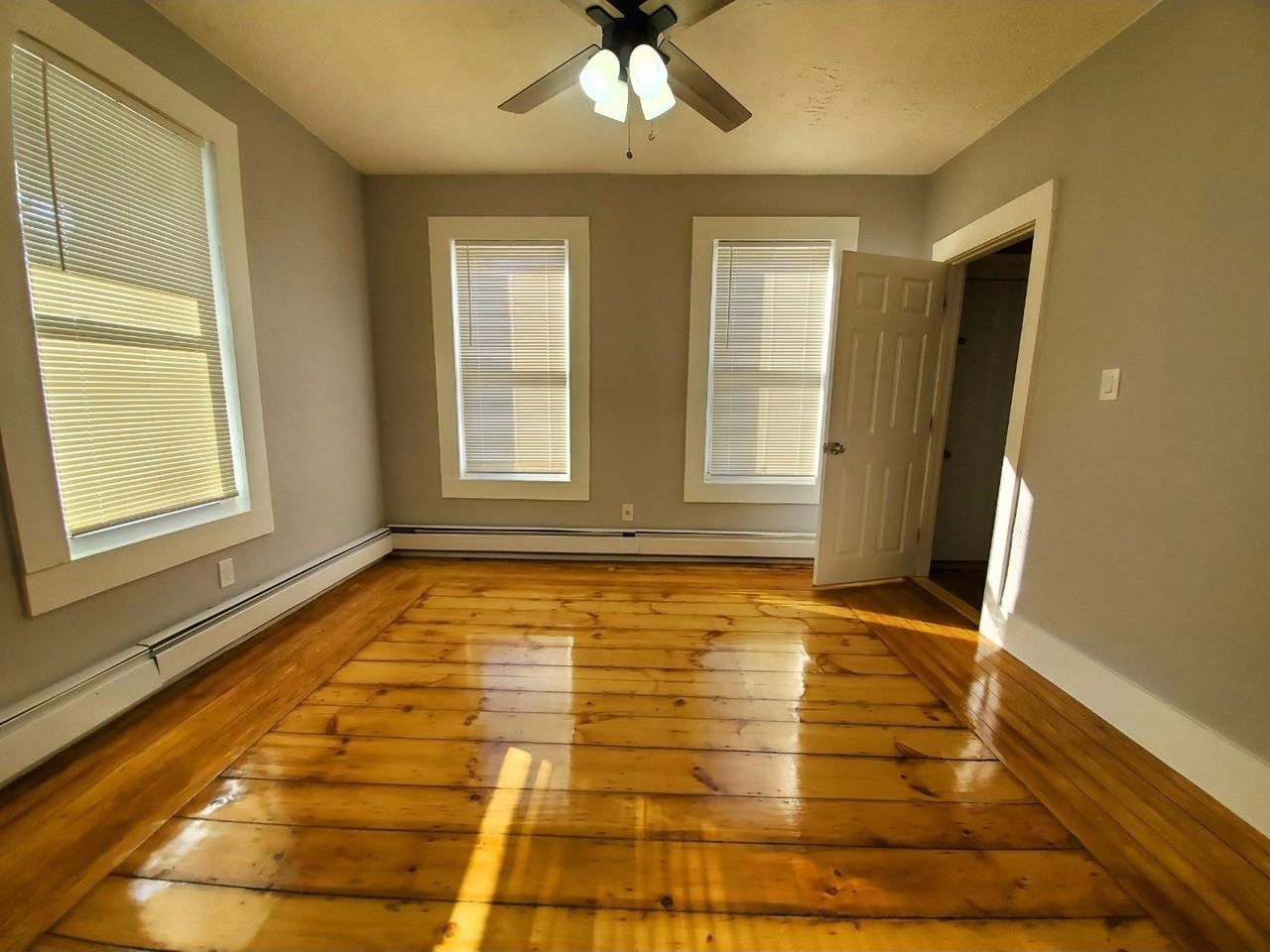 17 Bellevue Ave - Photo 5 of 6