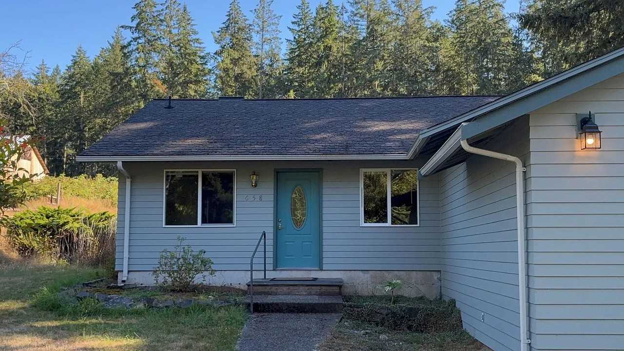 658 Fox Dr - Photo 4 of 20