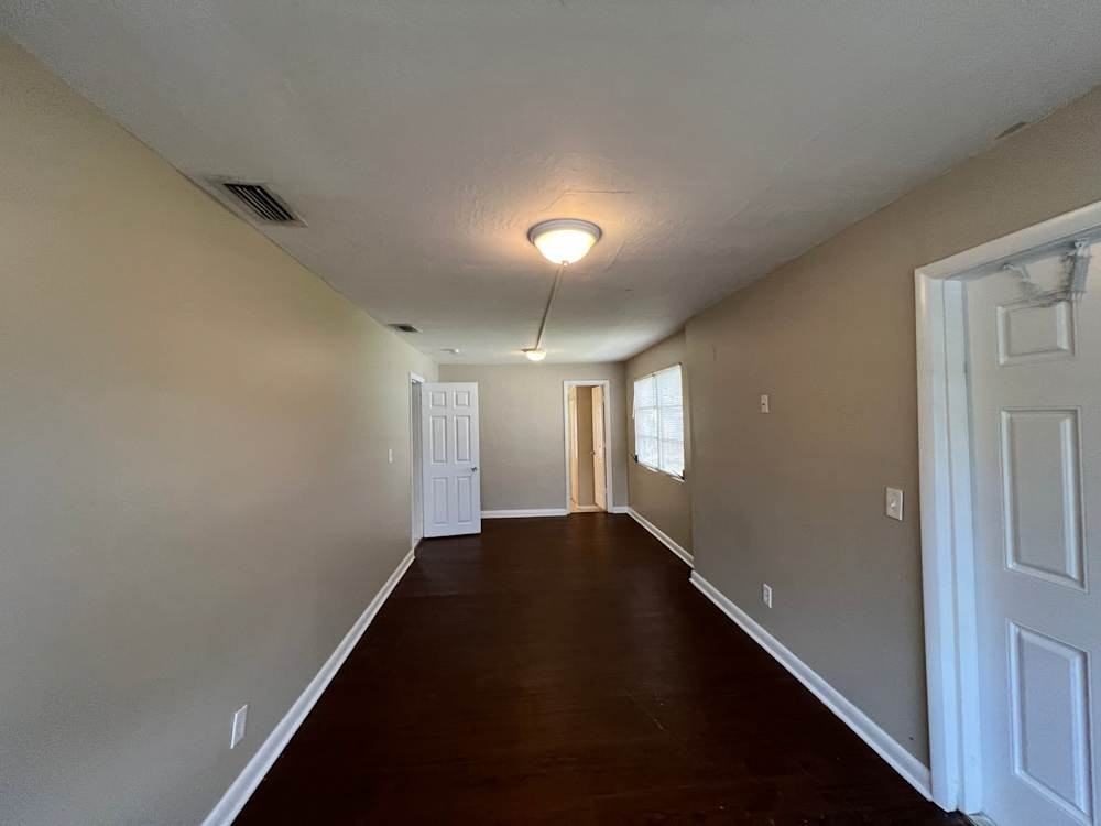 3702 Sw 58th Ter - Photo 7 of 10