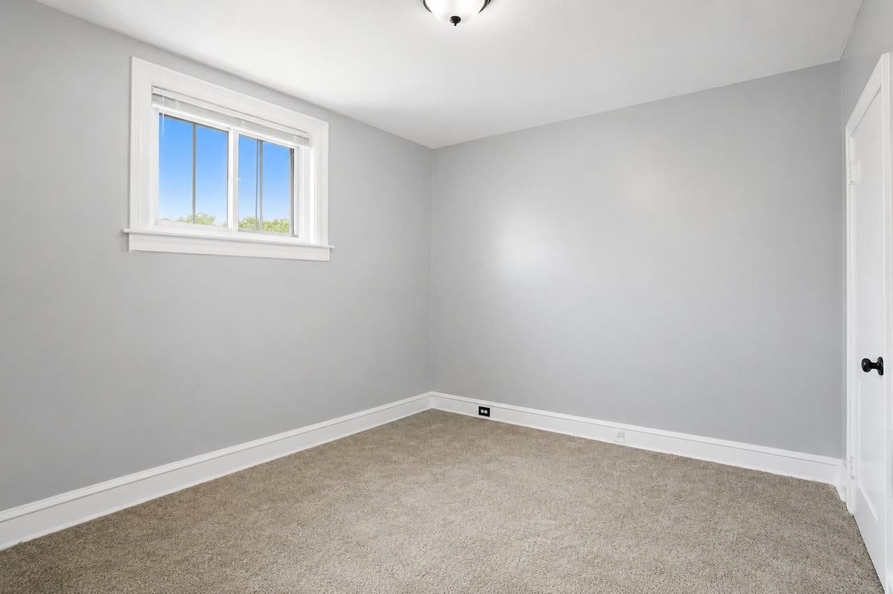 1806 W Champlost St #A1 - Photo 4 of 6