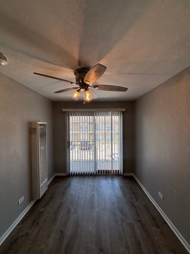 3351 Commercial Ave #3351-19 - Photo 6 of 7