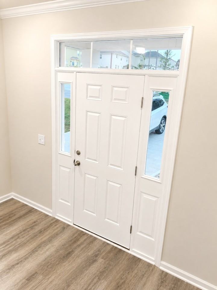 1012 Winter Way - Photo 3 of 18
