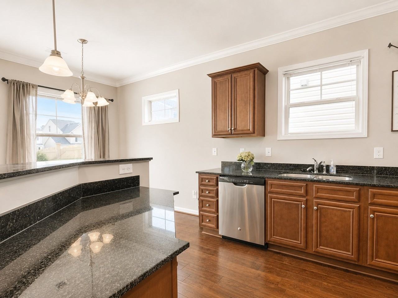1012 Winter Way - Photo 7 of 18