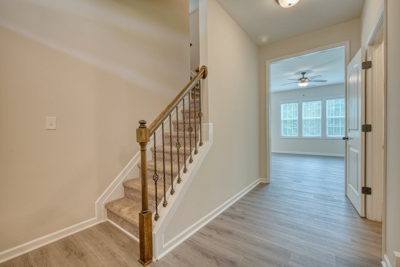 305 E Webber Ln - Photo 3 of 19