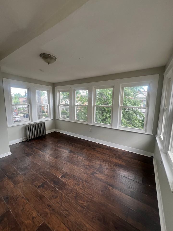 231 Alexander St #2 - Photo 2 of 10