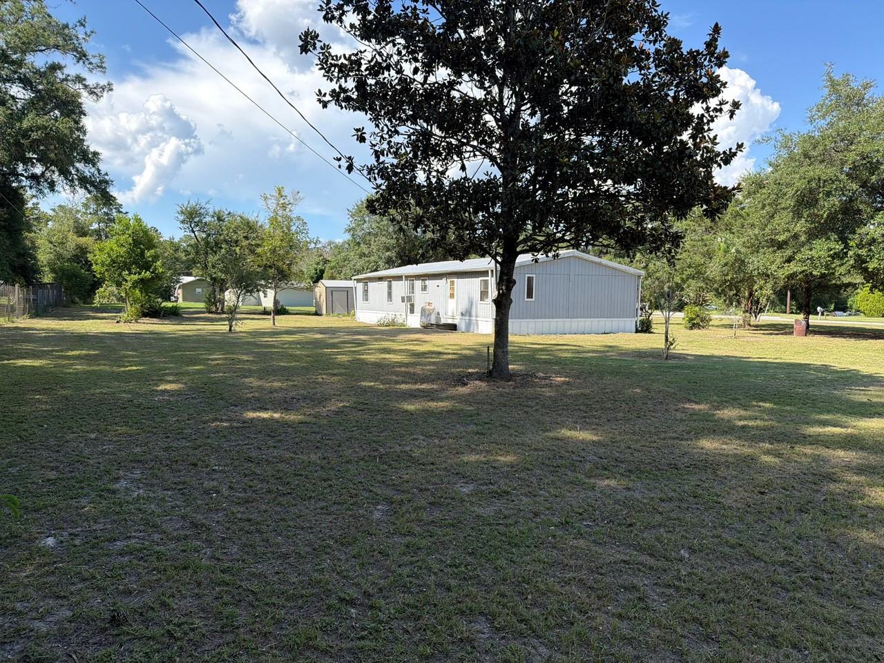 220 Sw Magical Ter - Photo 3 of 7