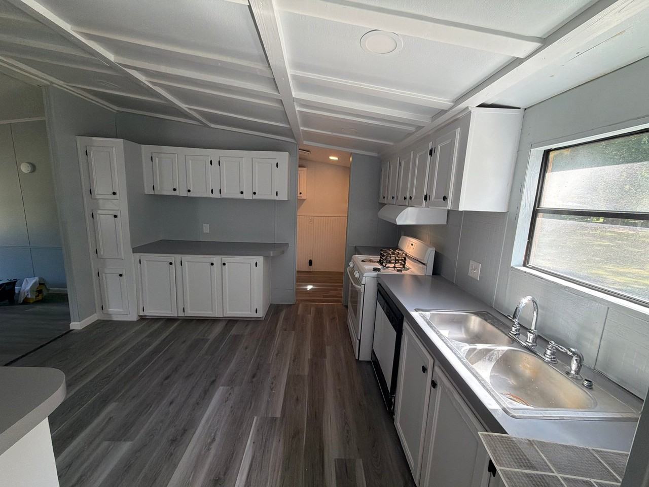 220 Sw Magical Ter - Photo 5 of 7