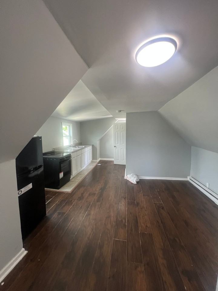 402 S 8th St #3 - Photo 4 of 5