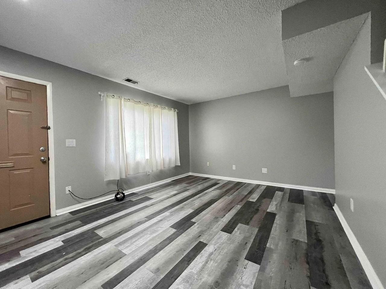 2927 Bridgewalk St - Photo 4 of 12