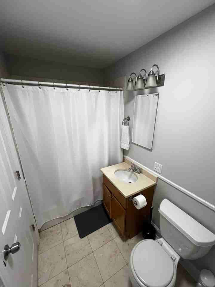 4891 N Ashland Ave #3W - Photo 6 of 20