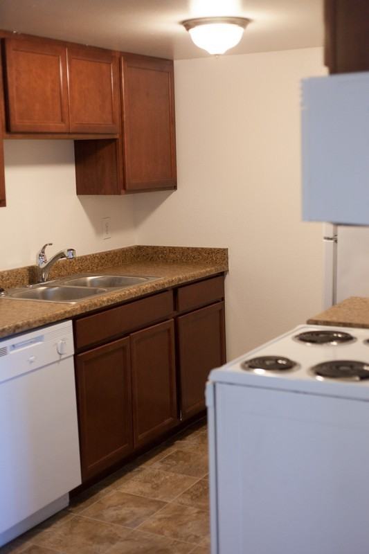 621 Nw #D - Photo 5 of 13