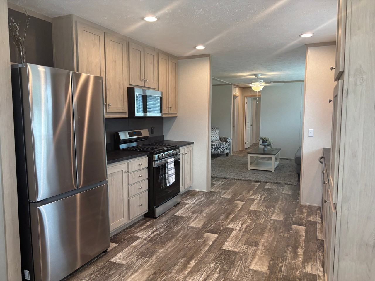 1213 Park Dr - Photo 4 of 17