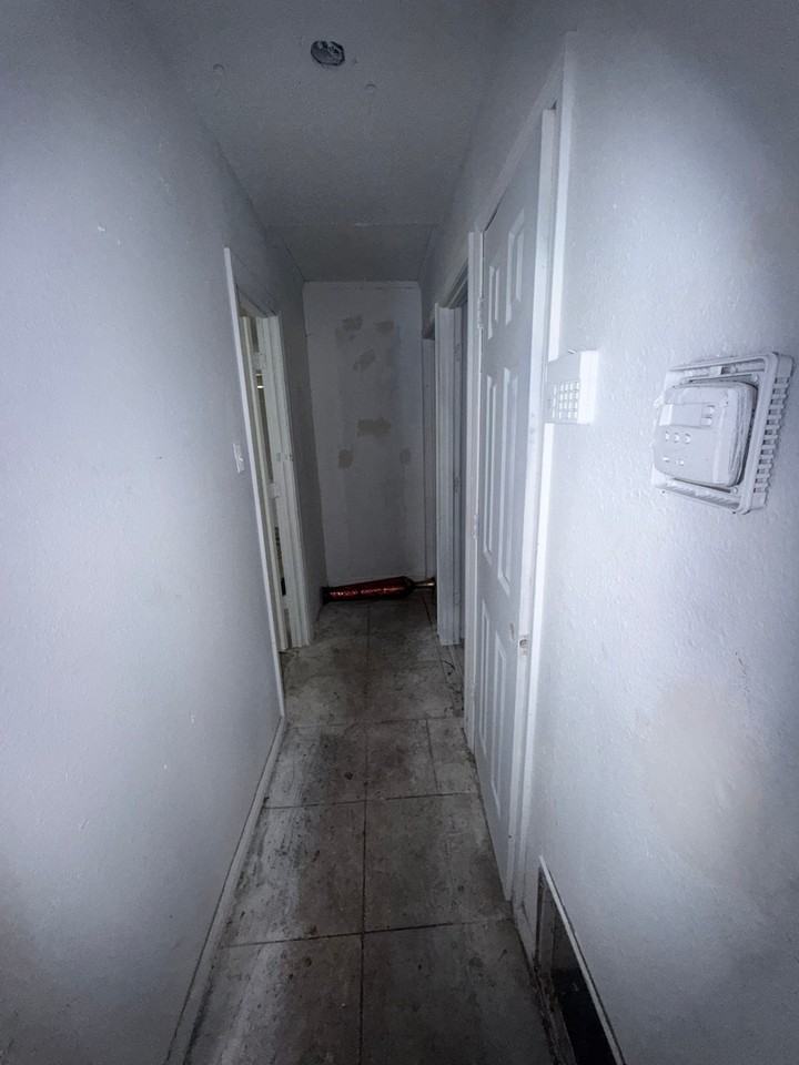 30 Delores Dr - Photo 4 of 17