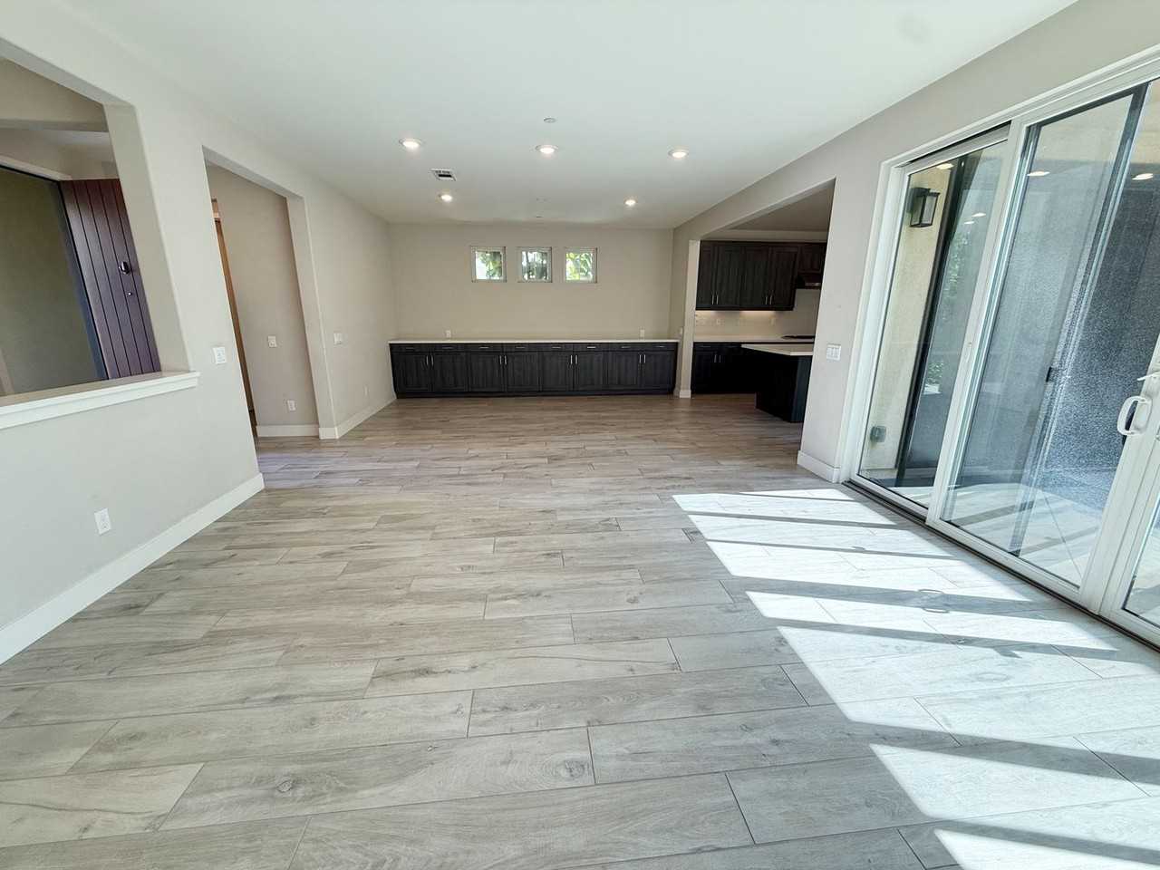 6705 Aliso Valley Way - Photo 7 of 31