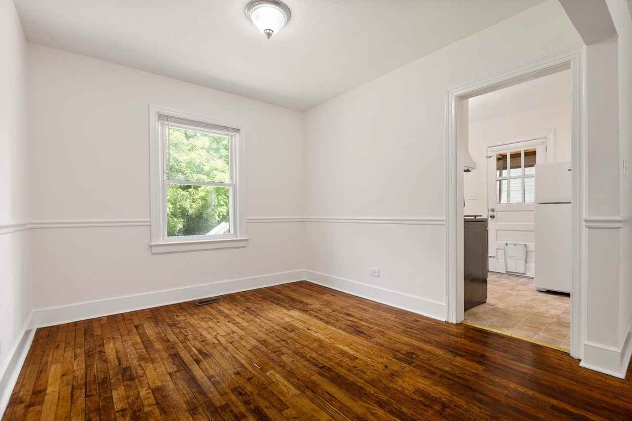 2816 Broad St - Photo 5 of 21