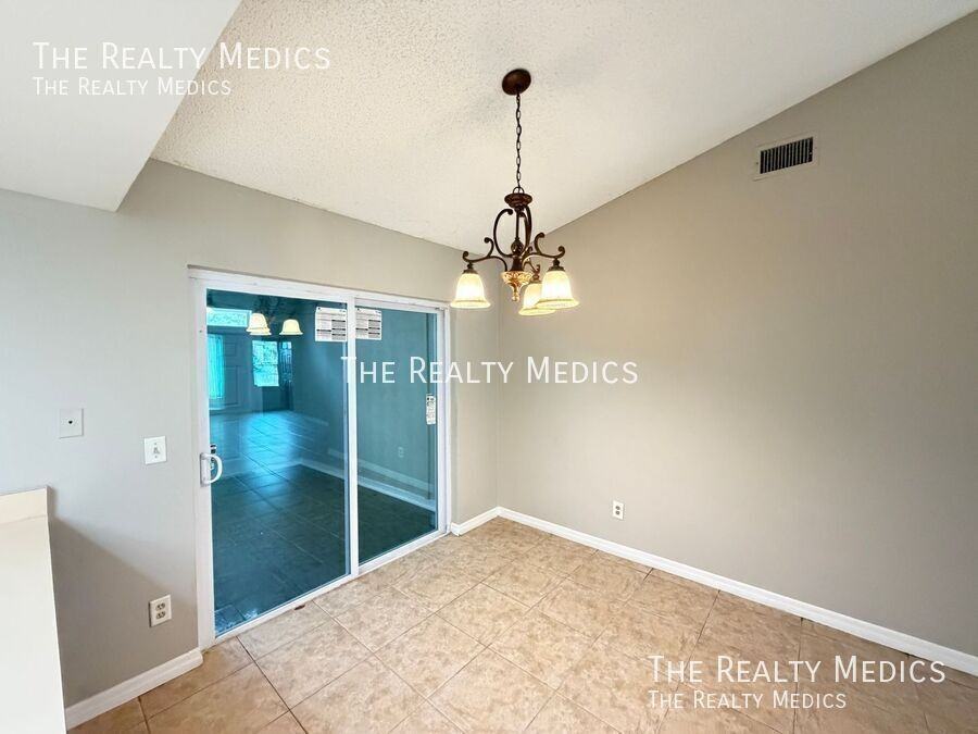 1663 Palm Leaf Dr - Photo 6 of 25