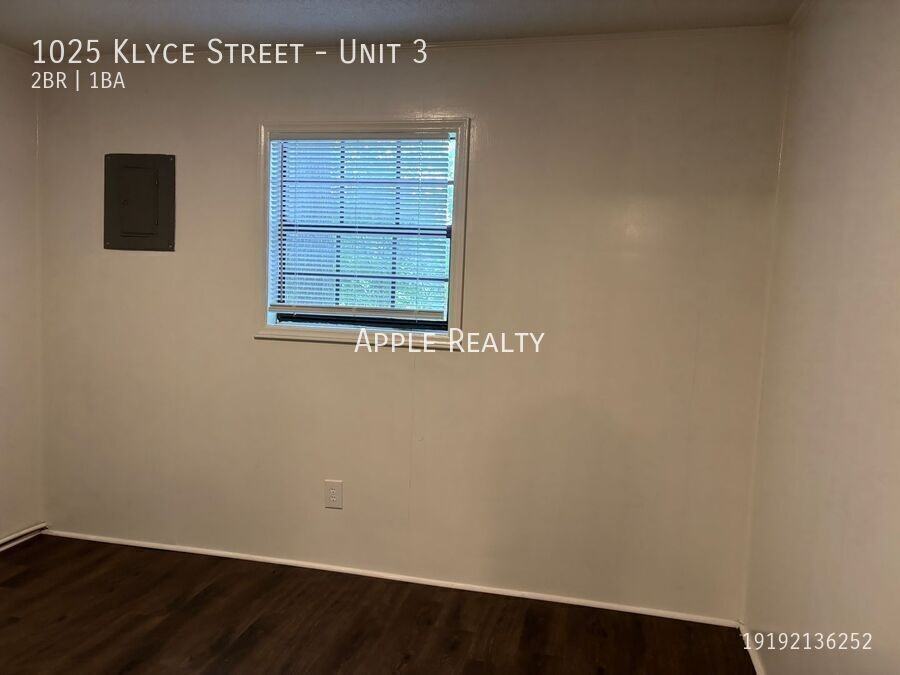 1025 Klyce St #3 - Photo 6 of 15