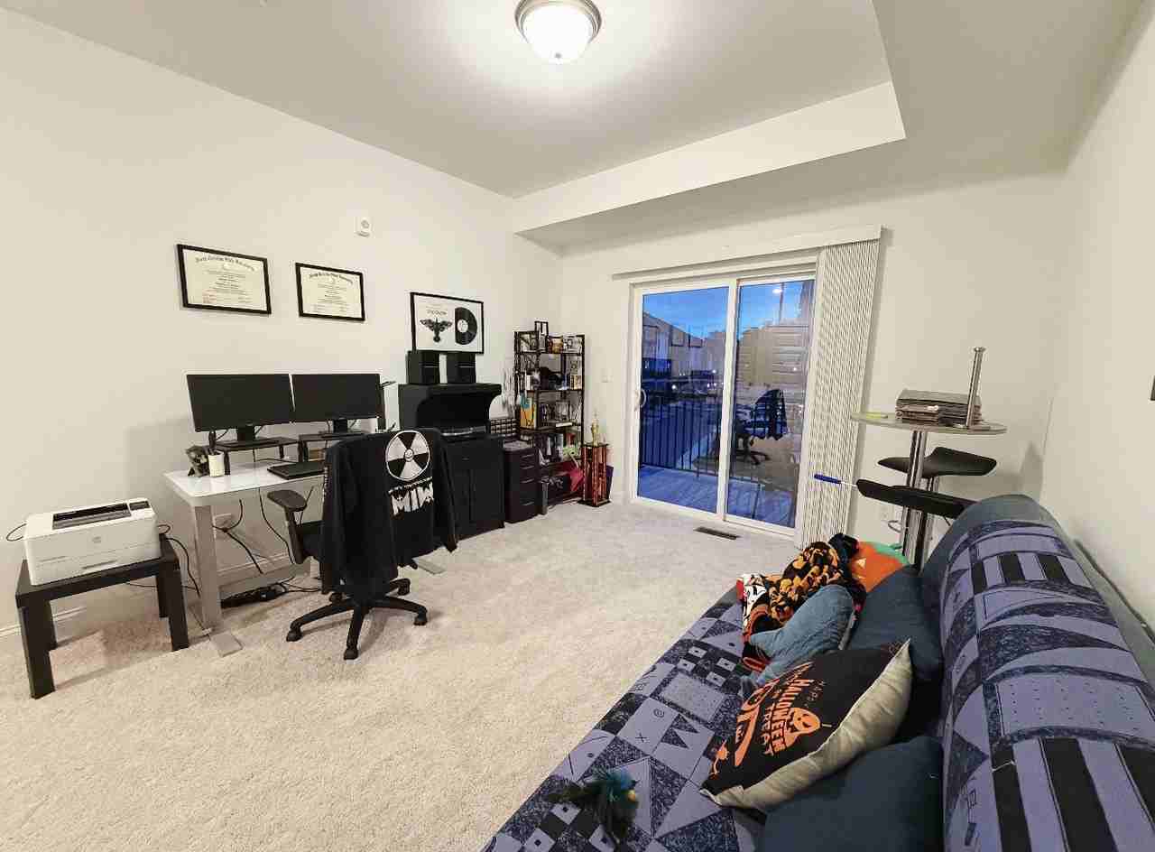 618 Market Grove Dr #100 - Photo 6 of 8