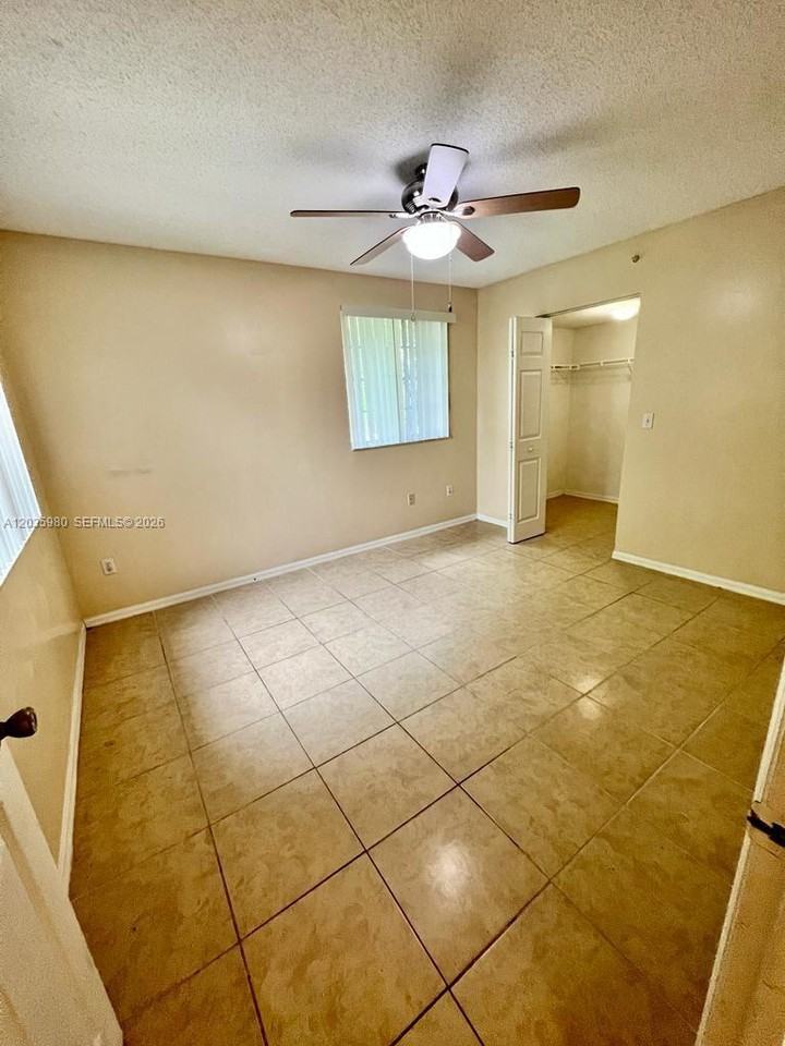 400 Crestwood Ct N #407 - Photo 7 of 20