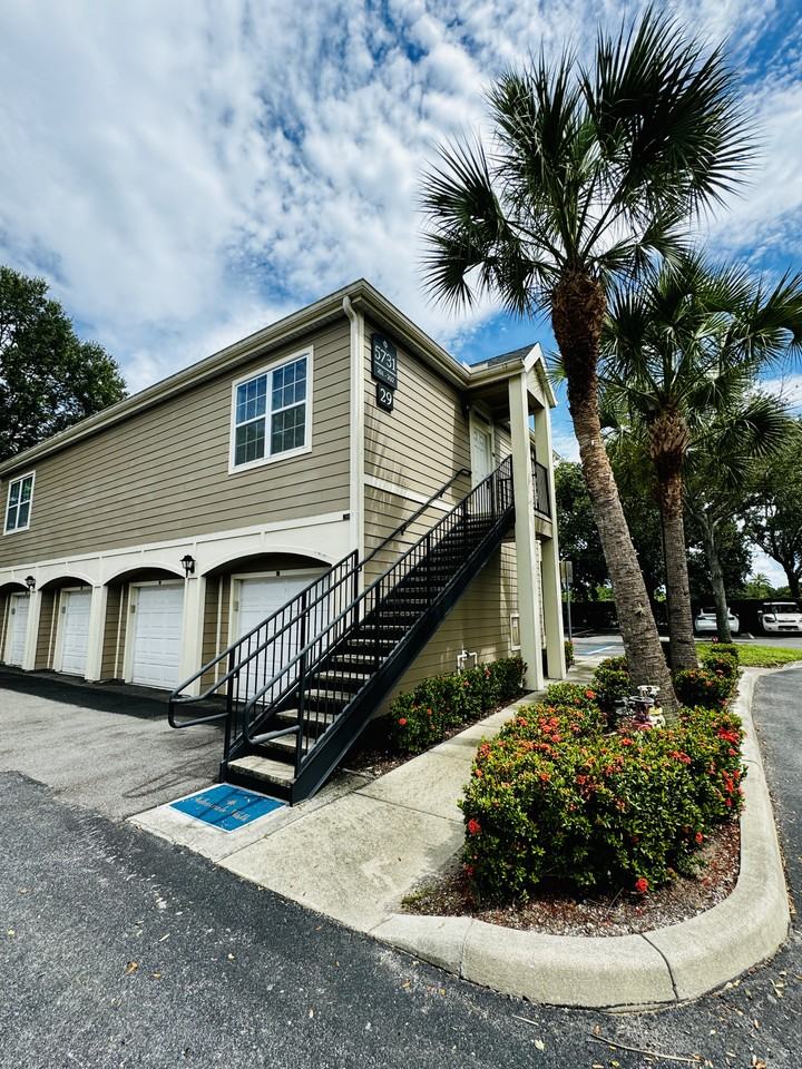 5731 Soldier Cir #201