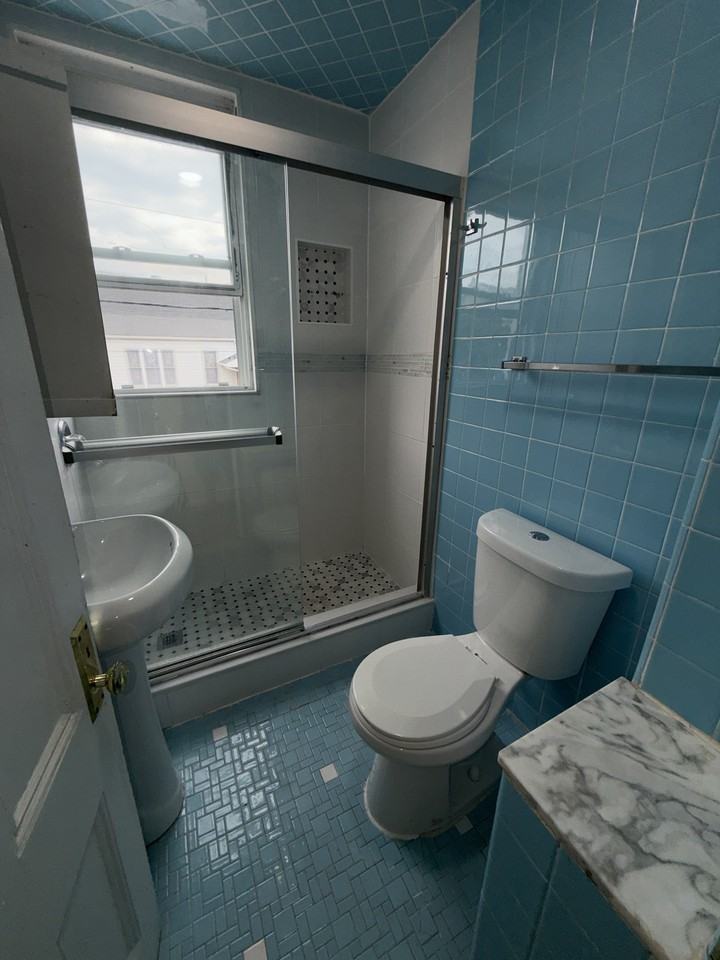 910 Madison Ave #2 - Photo 2 of 11