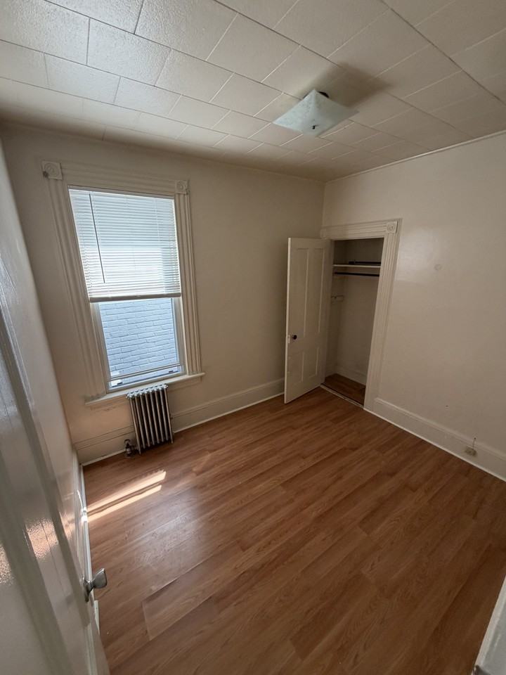 910 Madison Ave #2 - Photo 5 of 11