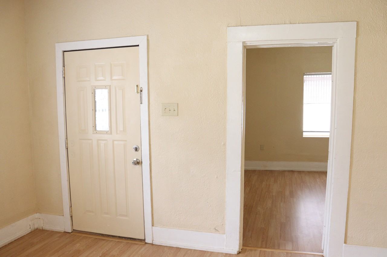 4011 Coolidge St #NA - Photo 2 of 15
