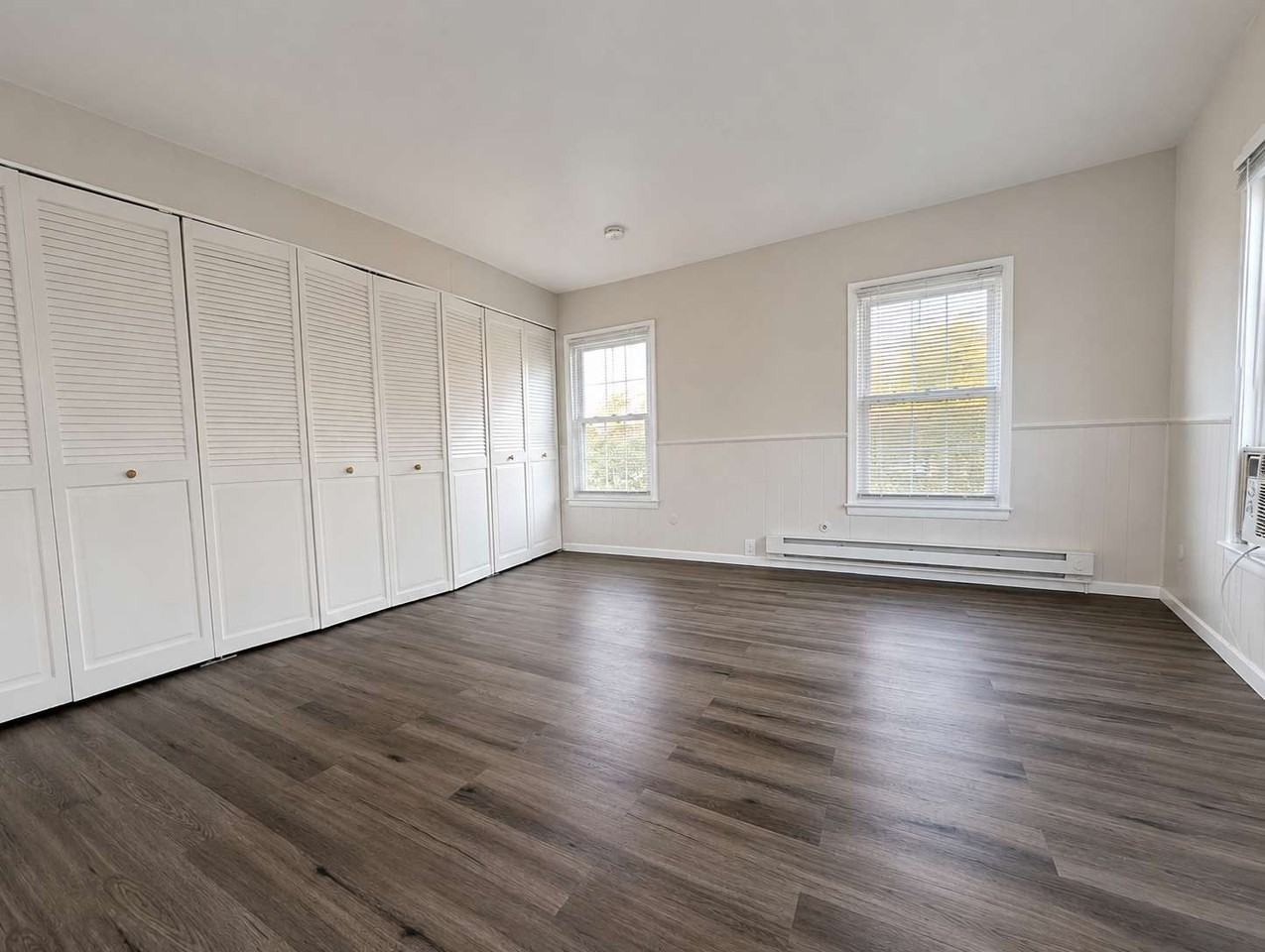 410 Monmouth St #C - Photo 3 of 5
