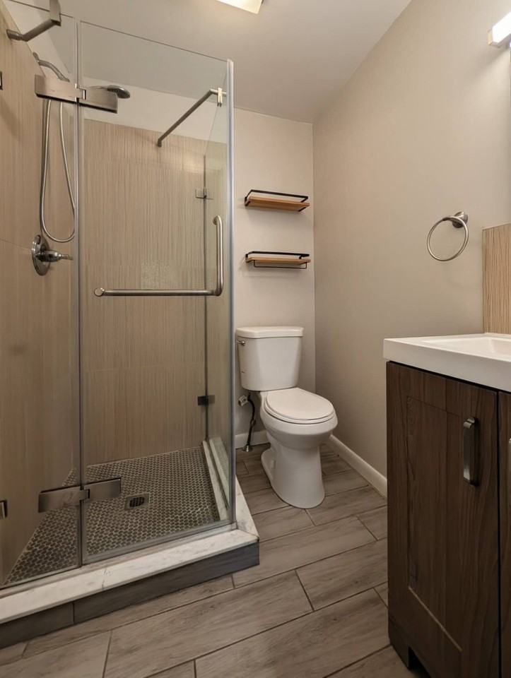 410 Monmouth St #C - Photo 4 of 5