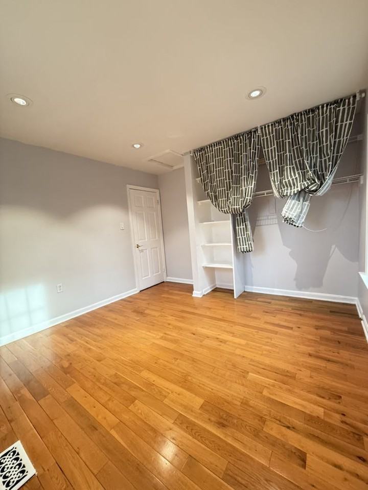 10933 Adare Dr #NA - Photo 7 of 18