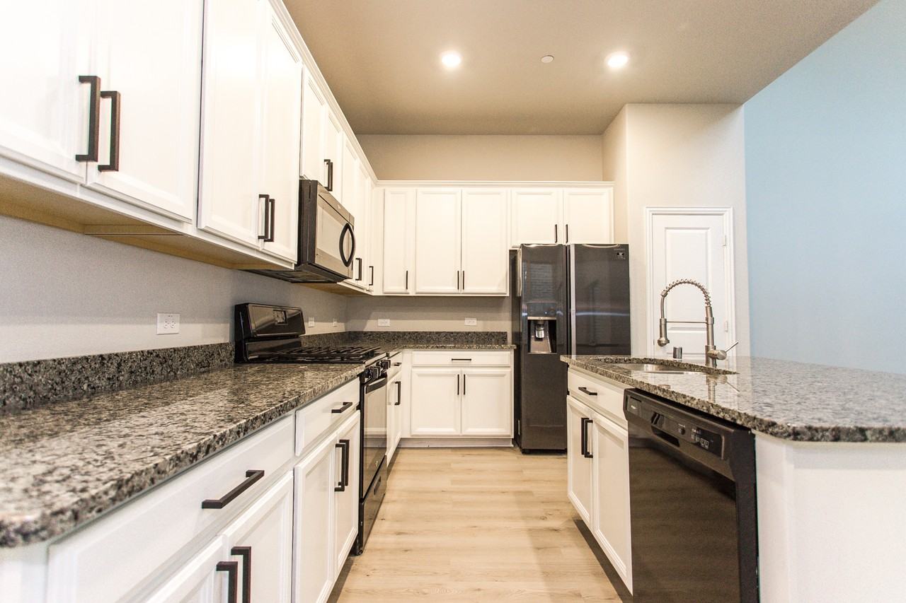 7504 Palisades Dr #NA - Photo 4 of 21