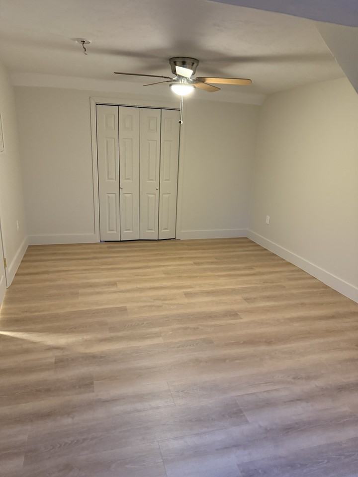 Pine St #5 - Photo 2 of 10