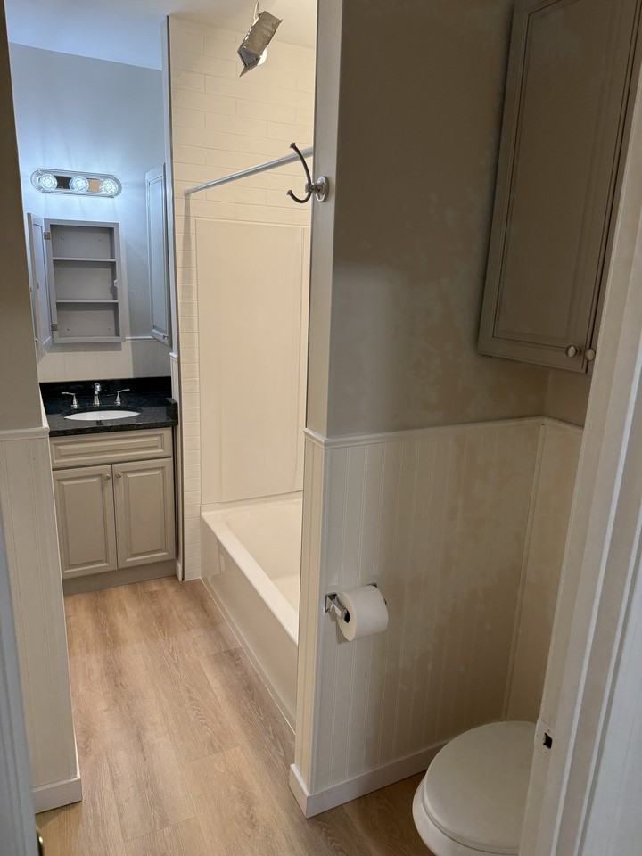 Pine St #5 - Photo 3 of 10