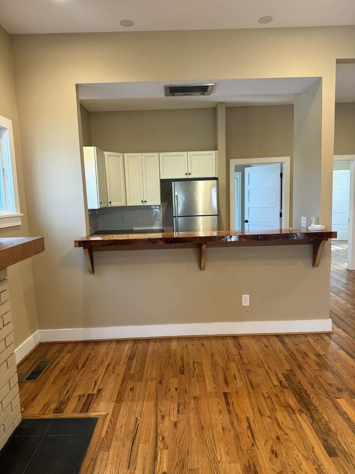 1709 Cullom St S #A - Photo 4 of 21