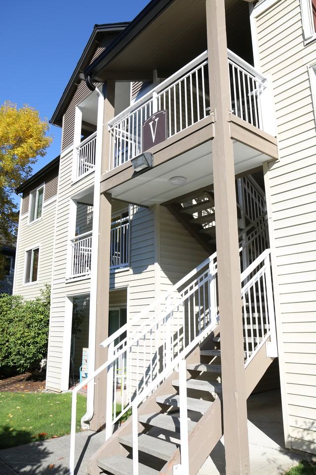 Harbour Pointe Blvd #V202 - Photo 2 of 18