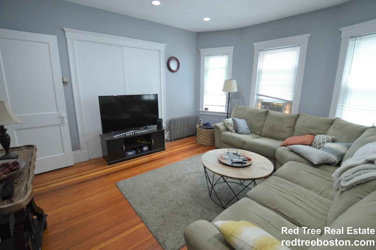 18 Hunnewell Ave #2 - Photo 2 of 15