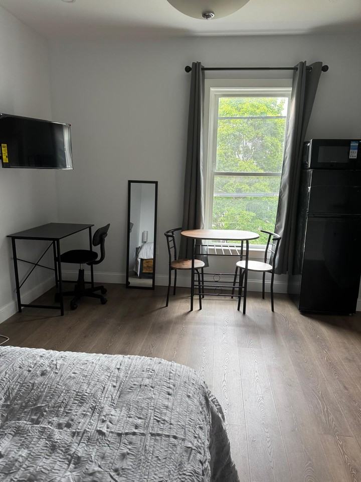 540 Centre St #21 - Photo 3 of 21